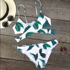 Cupshe Leaf Wrap Bathing suit